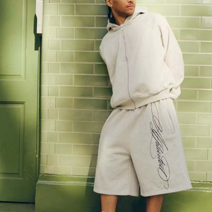 Conjunto de Sudadera con Capucha y Pantalones Cortos Unisex Personalizado, 100% Algodón, Estilo Holgado, Color Sólido, Transpirable, Ecológico, Bordado, Ropa Deportiva Urbana para Otoño - Product Image 5