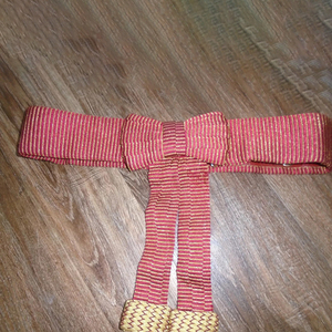 Faja de cintura OEM dorada y granate, faja de hombro personalizada, venta al por mayor, faja ceremonial dorada y carmesí, borlas con accesorios de latón - Product Image 4