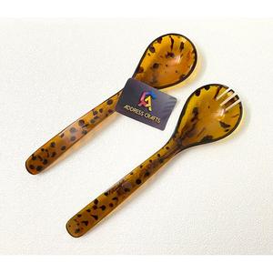 Juego de Servidores de Ensalada de Resina Ecológica Versátil a Precio de Mayoreo, Diseño Único en Espiral, Agarre Cómodo, Apto para Lavavajillas, 12 Pulgadas - Product Image 3