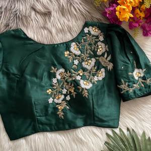 Chemisier Saree en soie pour femmes de haute qualité Broderie de fil artisanale Style traditionnel Prêt-à-porter pour les fêtes de festival indiennes - Product Image 4