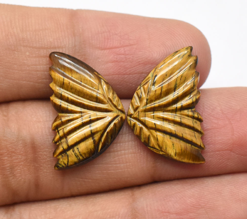 สีน้ำตาล