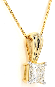 Pendentif en diamant de laboratoire de coupe princesse serti en or jaune 18 carats CVD et HPHT IGI certifié pendentif et boucles d'oreilles Partywear - Product Image 3