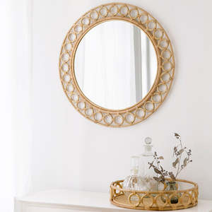 Bandeja Redonda de Mimbre Encantadora, Bandeja de Exhibición de Mimbre Tejida a Mano con Borde Calado, Organizador Versátil para Mesa de Centro - Product Image 3