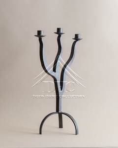 Bougeoir en fer forgé orné avec de superbes détails de défilement pour une décoration intérieure classique vintage et traditionnelle - Product Image 6