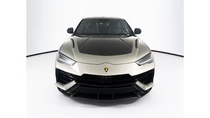 Lamborghini Urus Performante 2024 d'occasion en excellent état - Product Image 2