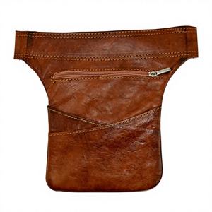 Sac banane en cuir véritable personnalisé, motif géométrique bohème, avec fermeture éclair antivol - Product Image 1