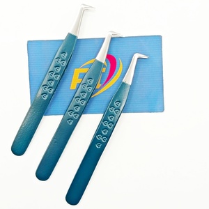 แหนบต่อขนตาสแตนเลสแบบปรับสีได้ ด้ามจับรูปหัวใจ ป้องกันไฟฟ้าสถิต ความแม่นยำสูง สำหรับต่อขนตาแบบเมกะวอลุ่ม คลาสสิค 90 องศา - Product Image 5