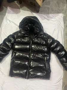 Chaqueta acolchada de invierno informal de algodón 100% de alta calidad para hombre, logotipo personalizado bordado, prendas de vestir gruesas y cálidas, posición frontal del logotipo - Product Image 5