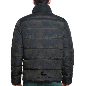 Chaqueta acolchada Premium cálida con capucha a la moda para hombre personalizada ligera OEM ODM recortada a la moda 2025 nueva ropa de abrigo de alta demanda - Product Image 4