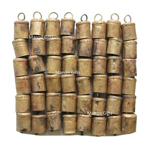 Clochettes indiennes en laiton faites à la main, carillons éoliens en fer et étain, clochettes en laiton plaqué à thème logo, coulées et soudées, 2 hauteurs, lot de 2 en vrac - Product Image 1