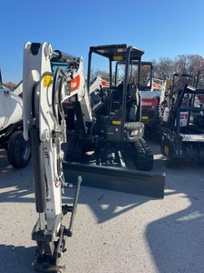 Mini-excavatrice E38 2024, 3-4 tonnes, chenilles, vérin hydraulique Eaton, pompe Shimadzu, moteur Doosan/Changchai/Yanmar, haute capacité de creusement - Product Image 2