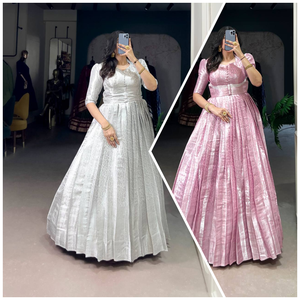 Robe Anarkali traditionnelle avec robe de soirée évasée en soie Jacquard Dupatta pour les mariages indiens et pakistanais et les soirées - Product Image 5