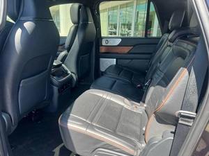 Vehículo Usado en Buenas Condiciones, Navigator 2024, Ofertas de Temporada, Autos Usados Premium, Automático Inteligente, Listo para Enviar - Product Image 5