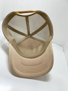 Casquette de sport 5 panneaux de haute qualité pour adultes, chapeau de camionneur en mousse en gros avec logo personnalisé broderie à plat, vendeur fabriqué au Vietnam - Product Image 5