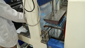 Solution de emballage fiable et rentable compacte semi-automatique de machine d'emballage de rétrécissement - Product Image 2