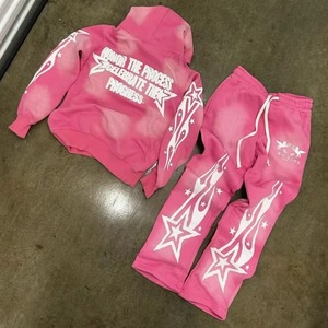 ชุดวอร์มวินเทจแบบมีฮู้ดสีชมพูสำหรับฤดูหนาวชุดวอร์มผ้าระบายอากาศคุณภาพสูงพร้อมการพิมพ์แบบกำหนดเอง - Product Image 2