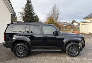 Nuevo/USADO TOYOTA LAND CRUISER 3.0L DIÉSEL COLOR NEGRO TRANSMISIÓN AUTOMÁTICA SUV - Product Image 3