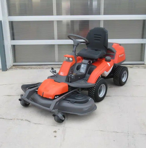 Tondeuse autoportée Husqvarna R332T AWD en bon état, prix avantageux, achetez maintenant - Product Image 5