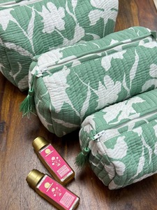 กระเป๋าเครื่องสำอางผ้าฝ้ายบุนวมพิมพ์ลายบล็อกแนววินเทจสีเขียวสีขาวสำหรับใส่เครื่องสำอางเวลาเดินทางสำหรับกันน้ำขนาดใหญ่ - Product Image 3