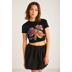 ETHIQUET JESS T-shirt court à manches courtes et col rond pour femme avec détails imprimés floraux - Product Image 3