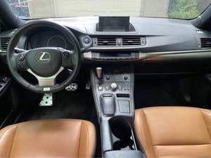 Precio bajo, Lexus CT 200h Luxury 2014, auto usado en venta - Product Image 3