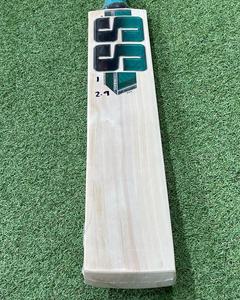 Bâton de cricket en saule vert anglais SS, manche court, poids léger - Product Image 2