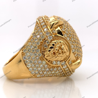Bague Hip Hop en Argent Sterling Plaqué Or Jaune avec Moissanite VVS Certifiée GRA et Sertissage à Griffes