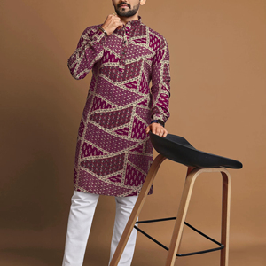 Coton doux lourd prêt à l'emploi avec séquence de broderie et Kurta pour tous les types de fonctions - Product Image 1