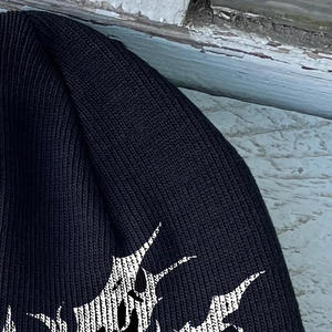 Bonnet jacquard personnalisé OEM pour hommes et femmes Bonnet en tricot chaud pour le style de la rue et les cadeaux d'entreprise - Product Image 5