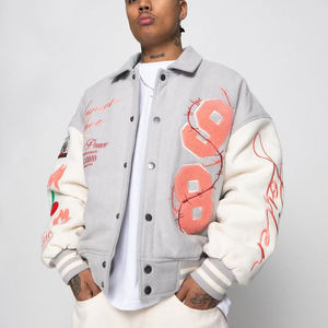 Chaqueta Varsity Gris para Hombre con Bordado Rosa y Logotipo 88, Estilo Urbano, Cuello Camisero, Corte Regular - Product Image 1