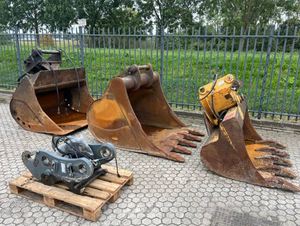 Godet d'excavatrice Liebherr SW48 disponible à la vente accessoire solide conçu pour un usage intensif - Product Image 2