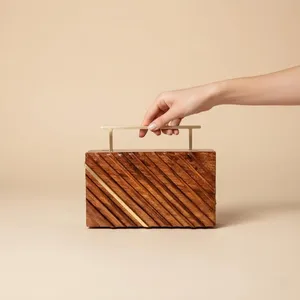 Nuevo Bolso de Mano de Madera para Eventos Nocturnos con Bordado y Logotipo Personalizado de Alta Calidad para Bodas y Fiestas, Hecho a Mano - Product Image 1