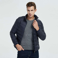 Vente en gros de vestes à capuche d'hiver en plumes de canard chaudes et légères pour l'extérieur avec logo personnalisé imperméable de taille plus pour hommes