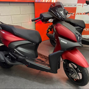 Scooter Yamaha Cygnus Gryphus 125cc 2025 de la MEJOR CALIDAD, conducción suave y adecuada - Product Image 1