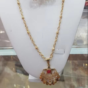 24K Plaqué Or Dubai Bijoux De Mode Collier Ensemble Boucles D'oreilles Bracelets Peignes Broches Cuivre Matériel pour la Turquie USA - Product Image 1