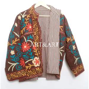 เสื้อแจ็คเก็ตผ้าฝ้าย 100% ปักลาย Cotrise ทำมือสำหรับผู้หญิง ฤดูใบไม้ร่วง-ฤดูหนาว กำลังเป็นที่นิยม ระบายอากาศได้ดี เป็นมิตรกับสิ่งแวดล้อม ฟรีไซส์ - Product Image 5