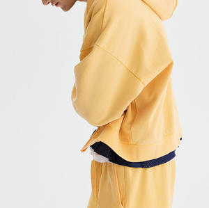 เสื้อฮู้ดผู้ชายแบบซิป OEM ผ้าสแปนเด็กซ์/โพลีเอสเตอร์ ขนฟลีซ กันน้ำ กันลม เป็นมิตรกับสิ่งแวดล้อม ระบายอากาศได้ดี สวมใส่สบายในฤดูหนาว ทรงปกติ - Product Image 4