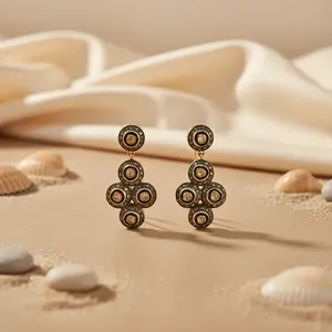 Pendientes Largos de Lujo con Diamantes para Mujer, Chapados en Oro, con Forma de Gota de Agua, Perla y Circonita, para Bodas y Fiestas - Product Image 3