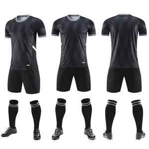 Tenue de football unisexe personnalisée élégante avec logo, nouveau design, maillots de football par sublimation, uniformes à manches courtes respirants - Product Image 6