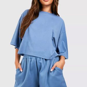 Conjunto de camisa y pantalones cortos para mujer, transpirable, nuevo diseño de verano, traje personalizado, camiseta de media manga y conjunto doble informal corto - Product Image 1