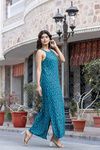 Vestido de verano de rayón 100%, hechos a mano estampado floral ecológico con motivos étnicos, vestido informal transpirable para uso diario - Product Image 5