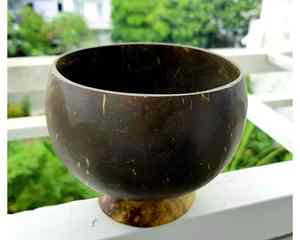 ชามกะลามะพร้าวสีธรรมชาติส่งออกจากเวียดนามเหมาะสำหรับใช้ในบ้านขายปลีกและขายส่ง - Product Image 5