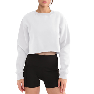 Sweat-shirt à col rond à manches longues en coton biologique de haute qualité pour femmes, haut court d'hiver imprimé avec logo personnalisé - Product Image 1