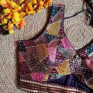 Blouse en faux georgette à paillettes, vente chaude, fabricant et fournisseur de Surat à prix de gros - Product Image 3