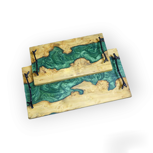 Bandejas de servicio de madera de resina rústica para servir aperitivos y postres con bandejas de madera de acacia y resina elegantes a la venta - Product Image 5