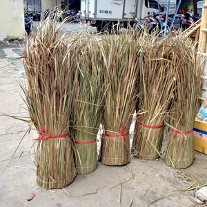 Los mejores precios, materiales de rollo de paja de hierba ecológicos para techos, paneles de construcción de techo de paja de hoja de palma natural - Product Image 1
