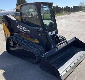 Composants de direction JCB 260T d'occasion, boîte de vitesse de pompe à roulement de moteur à 2 vitesses. Capacité de fonctionnement de 2,600 lb - Product Image 1