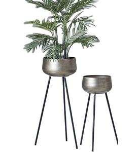 Macetas de Metal con soporte de alta calidad, nuevo diseño, Vintage, antiguo, mejor vendido - Product Image 1