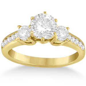 Bague de fiançailles en or jaune 18 carats avec trois diamants et pierres latérales 0,45 carat - Product Image 3