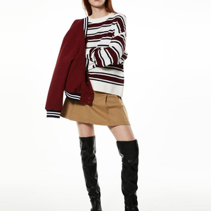 เสื้อสเวตเตอร์คอกลมแขนเต็มของผู้หญิงเสื้อสเวตเตอร์คอกลมผ้าคอตตอนแบบปรับแต่งโลโก้ด้านหน้า - Product Image 4